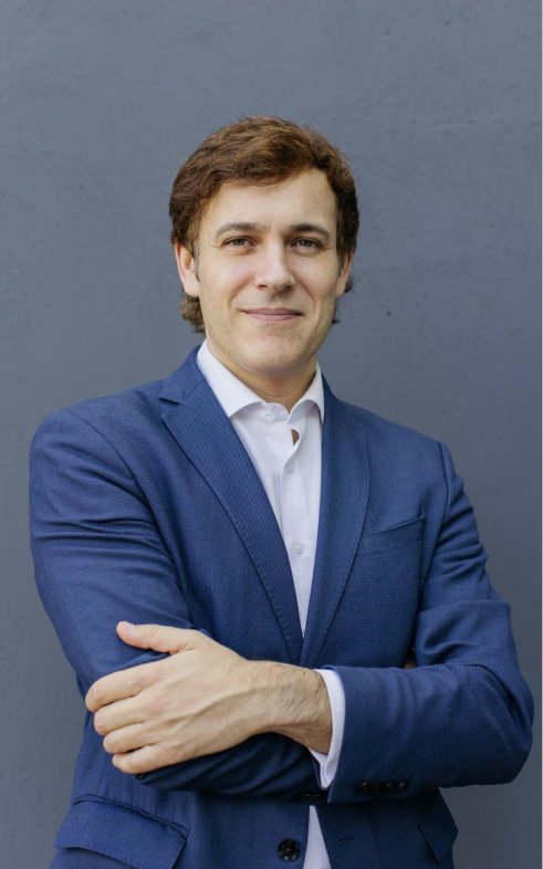 Luis Pastor